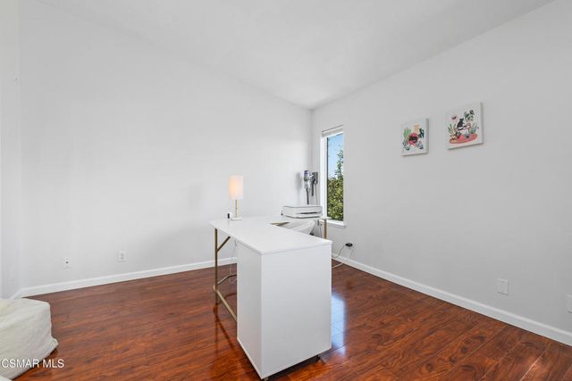 881 Warwick Avenue, Thousand Oaks, CA 91360