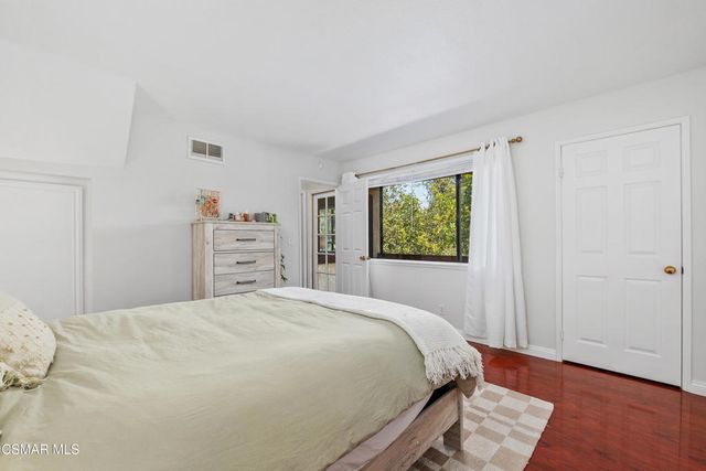 881 Warwick Avenue, Thousand Oaks, CA 91360