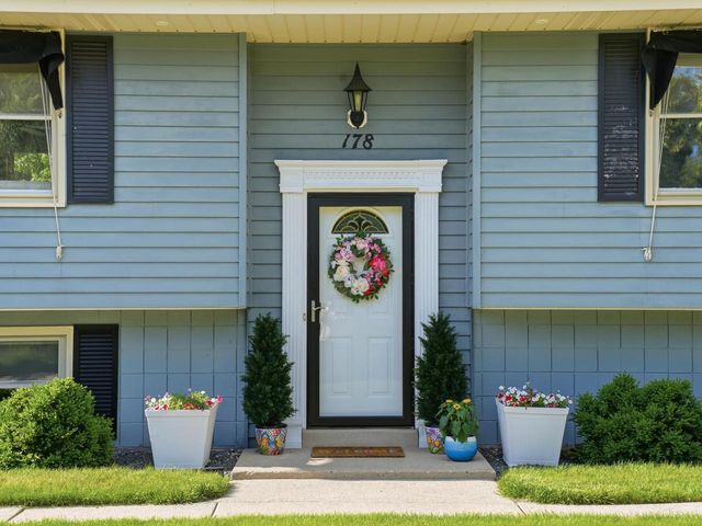 178 W Pembroke WAY, Wales, WI 53183