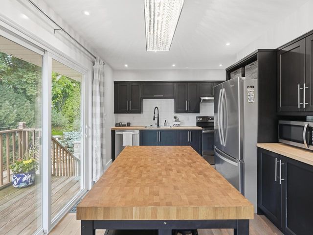 178 W Pembroke WAY, Wales, WI 53183