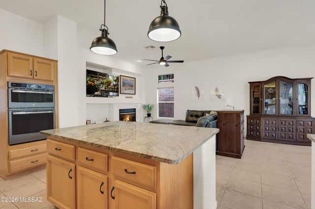 13892 N Embassy Drive, Oro Valley, AZ 85755