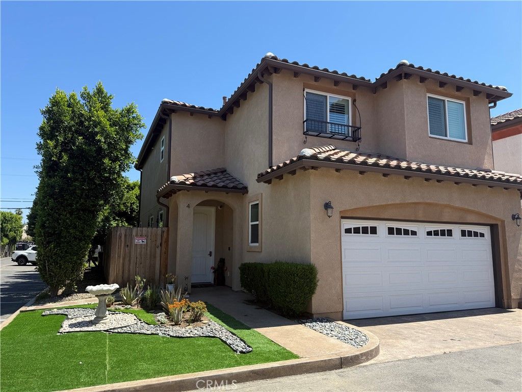 8621 Noble Avenue 4, North Hills, CA 91343