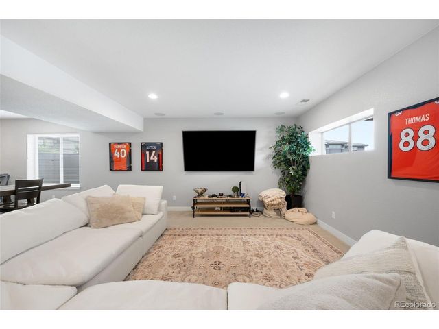 15392 Irving Ct, Broomfield, CO 80023