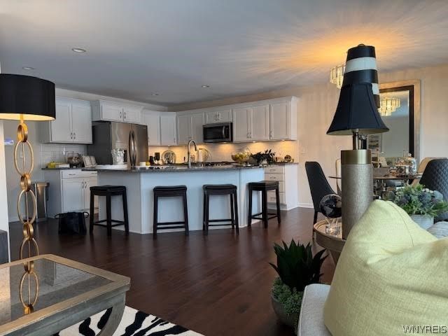 172 E Northill Dr Drive E, Amherst, NY 14221