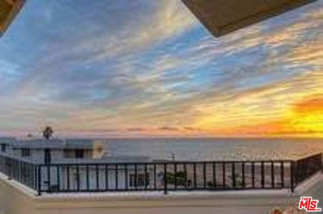 201 Redlands Street, Playa Del Rey, CA 90293