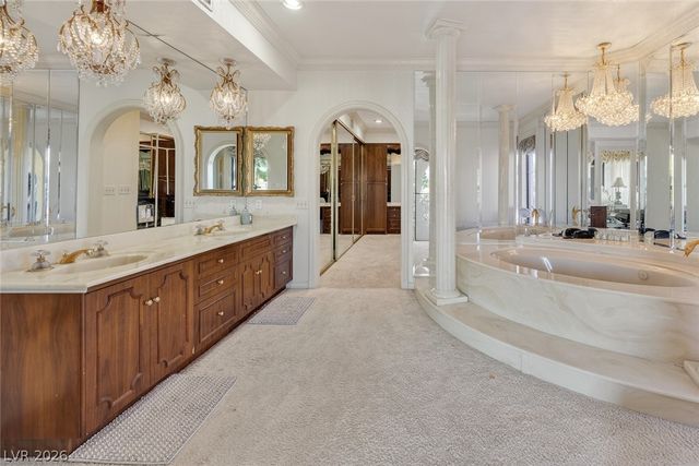 2834 QUEENS COURTYARD Drive, Las Vegas, NV 89109