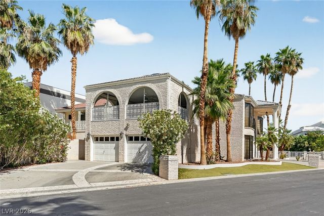 2834 QUEENS COURTYARD Drive, Las Vegas, NV 89109