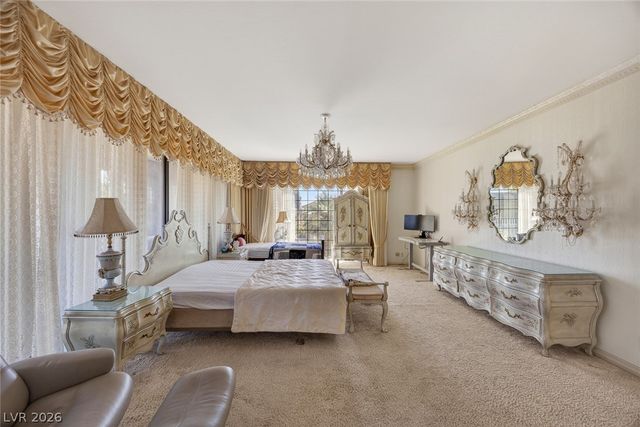 2834 QUEENS COURTYARD Drive, Las Vegas, NV 89109