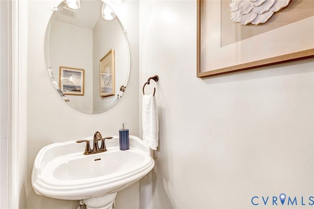 7728 Marshall Arch Dr, Mechanicsville, VA 23111