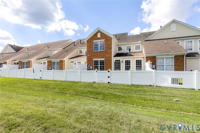 7728 Marshall Arch Dr, Mechanicsville, VA 23111