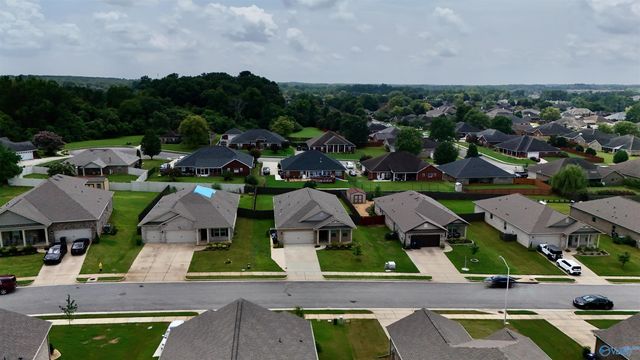 230 Poplar Hollow Drive, Harvest, AL 35749