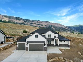 172 E 4100 ST #130, North Ogden, UT 84414