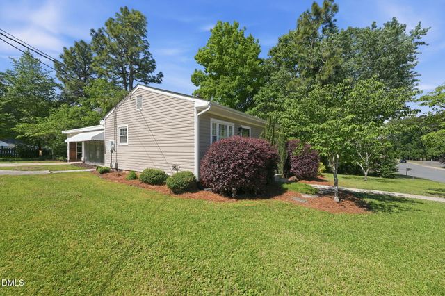 1504 Overbrook Road, Burlington, NC 27215