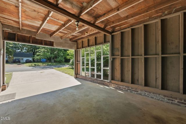1504 Overbrook Road, Burlington, NC 27215
