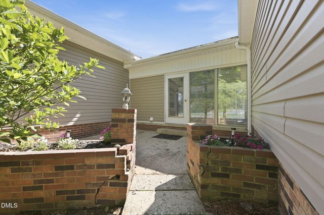 1504 Overbrook Road, Burlington, NC 27215