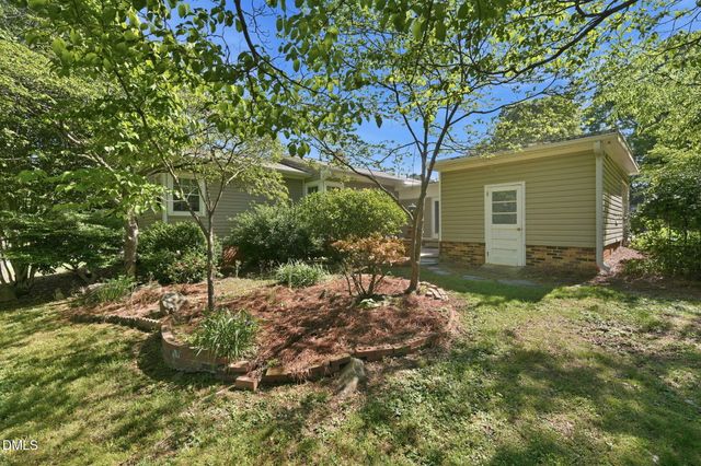 1504 Overbrook Road, Burlington, NC 27215