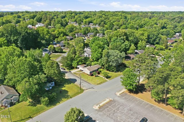 1504 Overbrook Road, Burlington, NC 27215