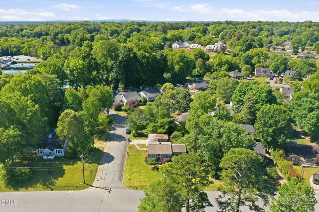 1504 Overbrook Road, Burlington, NC 27215