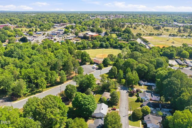 1504 Overbrook Road, Burlington, NC 27215