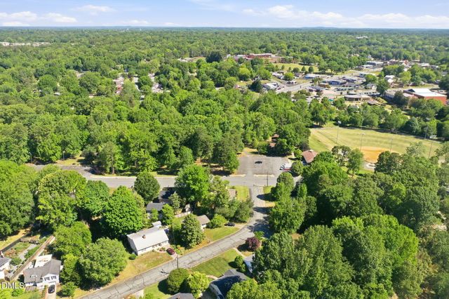 1504 Overbrook Road, Burlington, NC 27215