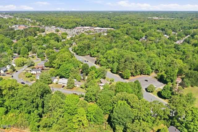 1504 Overbrook Road, Burlington, NC 27215