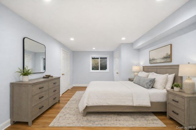 38 Ovation Court, White Plains, NY 10603
