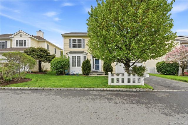 38 Ovation Court, White Plains, NY 10603