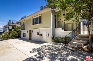 8876 Wonderland Avenue, Los Angeles, CA 90046