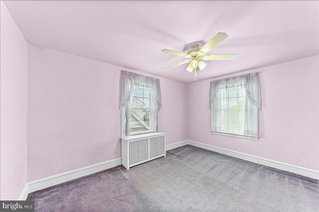 216 E MANOA RD, Havertown, PA 19083