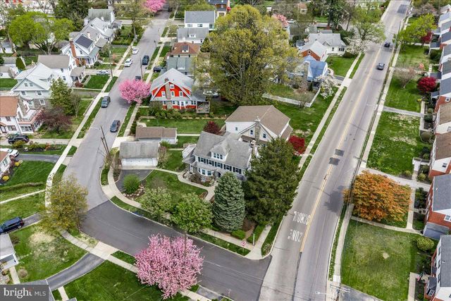 216 E MANOA RD, Havertown, PA 19083