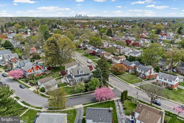 216 E MANOA RD, Havertown, PA 19083