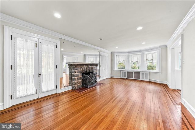 216 E MANOA RD, Havertown, PA 19083