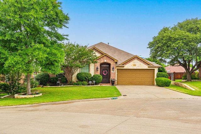 5204 Appalachian Way, Fort Worth, TX 76123