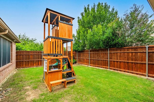 5204 Appalachian Way, Fort Worth, TX 76123