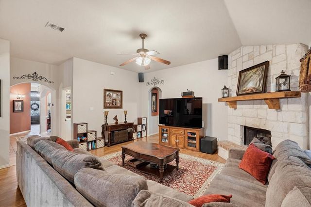 5204 Appalachian Way, Fort Worth, TX 76123