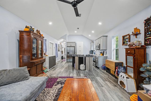 255 W Renoir Road, Defuniak Springs, FL 32433