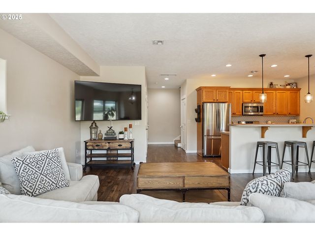 2612 BENNETT Way, The Dalles, OR 97058