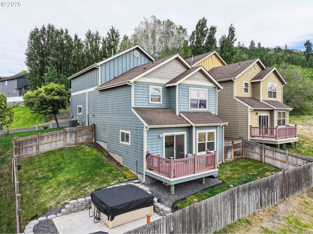 2612 BENNETT Way, The Dalles, OR 97058
