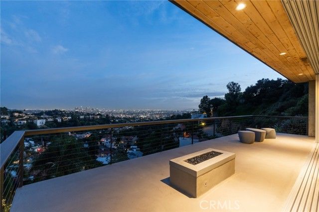 2917 Durand Drive, Los Angeles, CA 90068