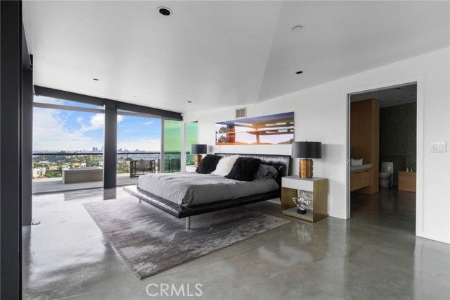 2917 Durand Drive, Los Angeles, CA 90068