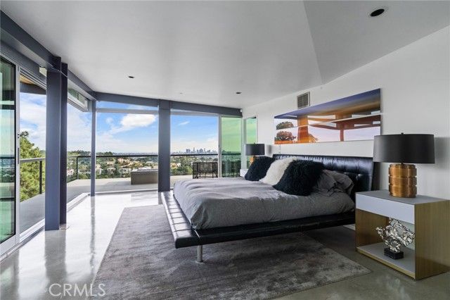 2917 Durand Drive, Los Angeles, CA 90068