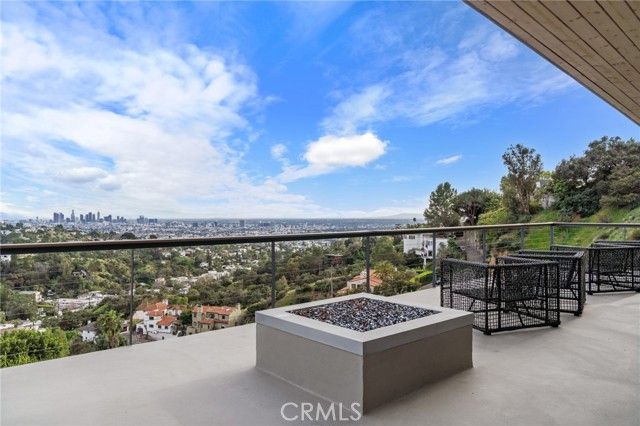 2917 Durand Drive, Los Angeles, CA 90068