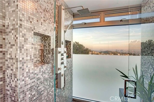 2917 Durand Drive, Los Angeles, CA 90068