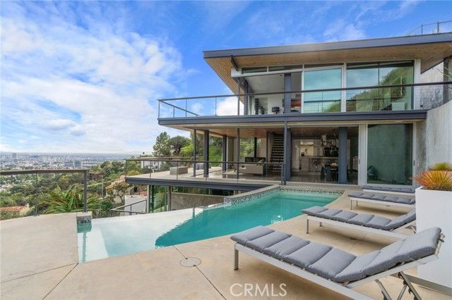 2917 Durand Drive, Los Angeles, CA 90068