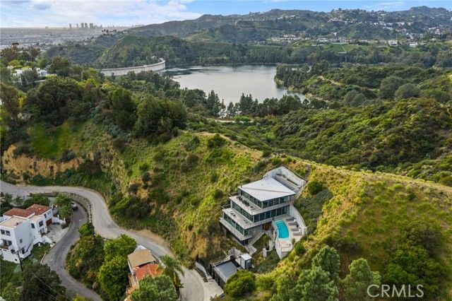 2917 Durand Drive, Los Angeles, CA 90068