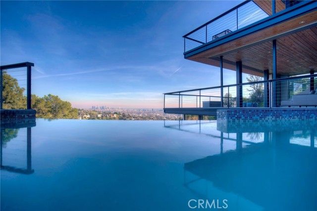 2917 Durand Drive, Los Angeles, CA 90068