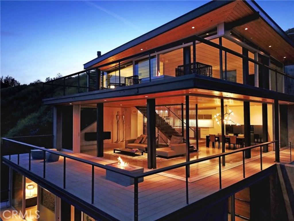 2917 Durand Drive, Los Angeles, CA 90068