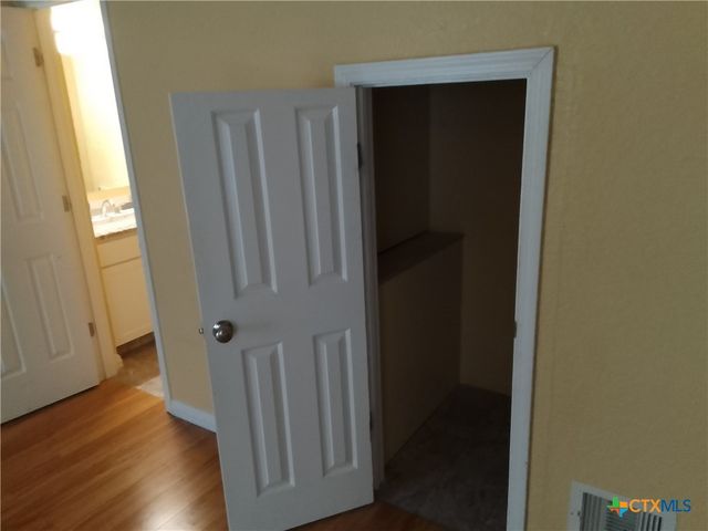 3854 Cherokee Boulevard, New Braunfels, TX 78132