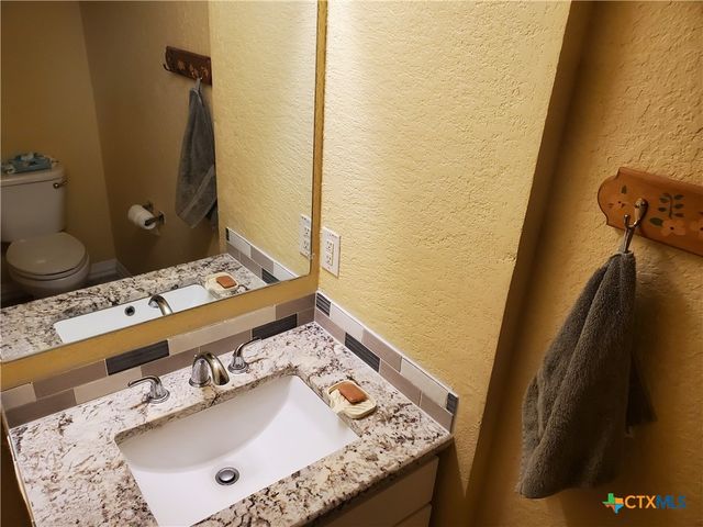 3854 Cherokee Boulevard, New Braunfels, TX 78132