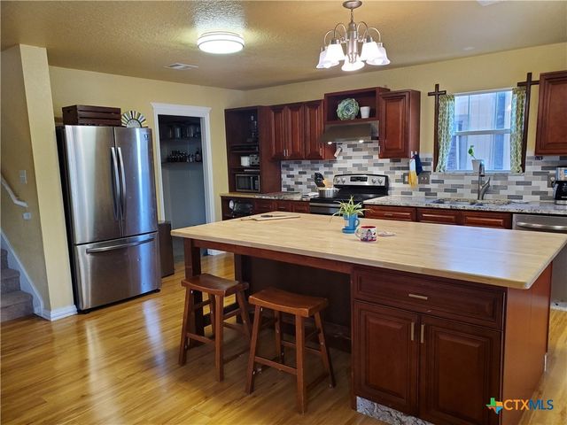 3854 Cherokee Boulevard, New Braunfels, TX 78132